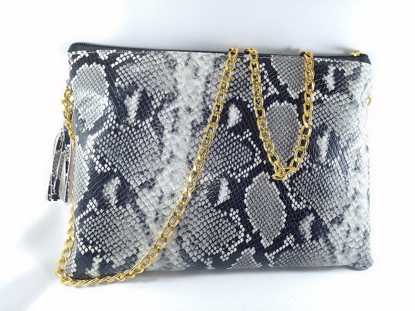 Bolso de colgar color negro/gris/blanco marca Piel Guerrero