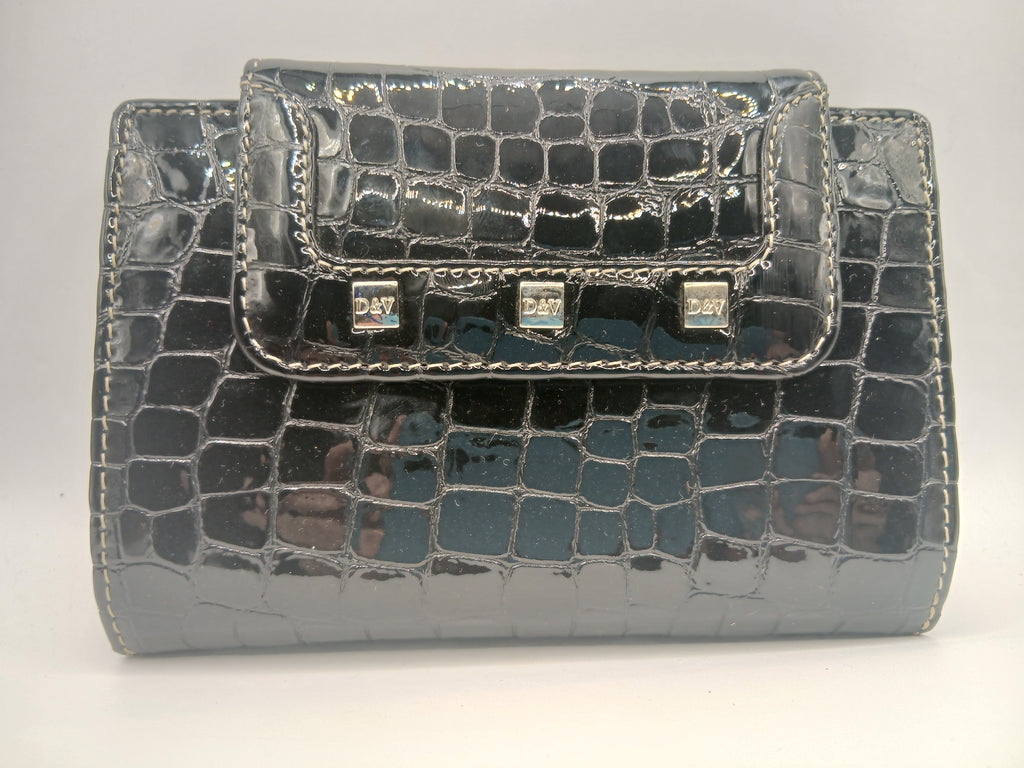 Billeteras de piel color negro marca Daviletto
