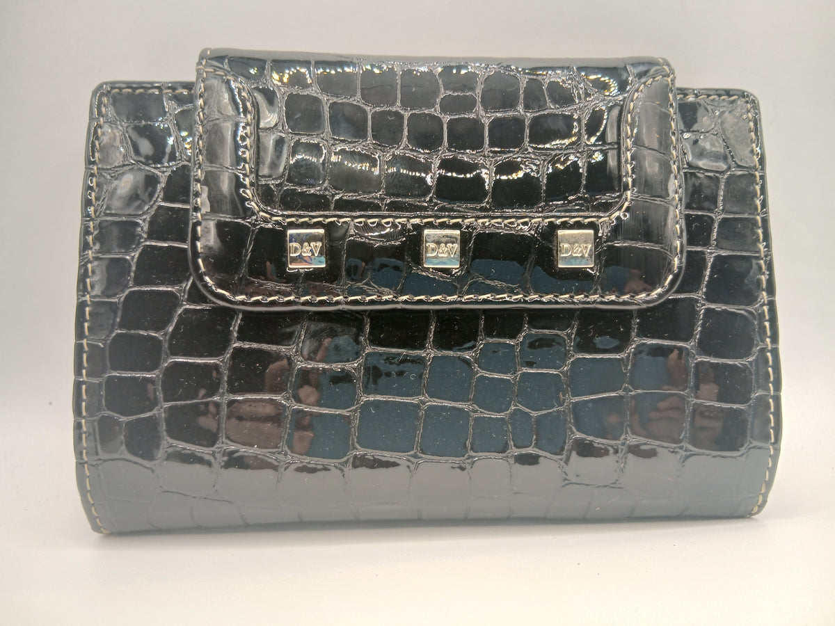 Billeteras de piel color negro marca Daviletto